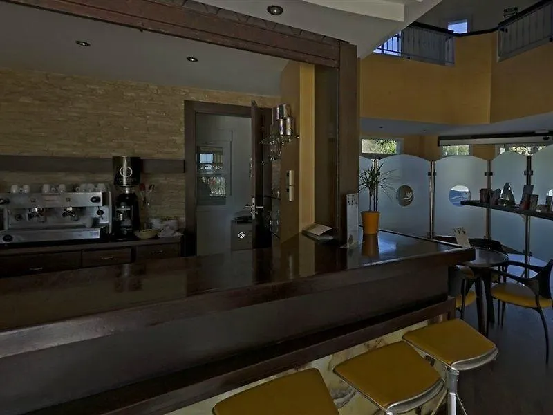 Hotel Vive Costa Azul Benalmádena 3*,